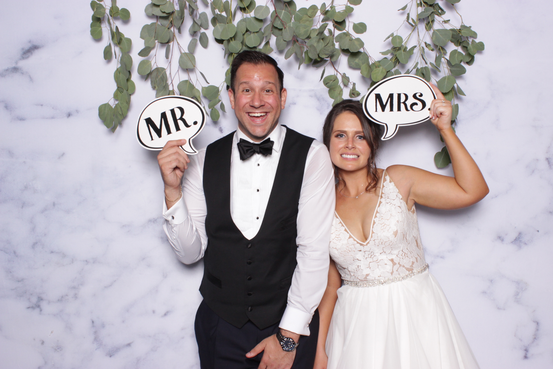 Molly + Nick  | View more photos from the event at events.alfrescophoto.com/u/AlfrescoPhoto/Molly-Nick